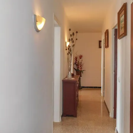 Studio In Apartamento Tossa de Mar